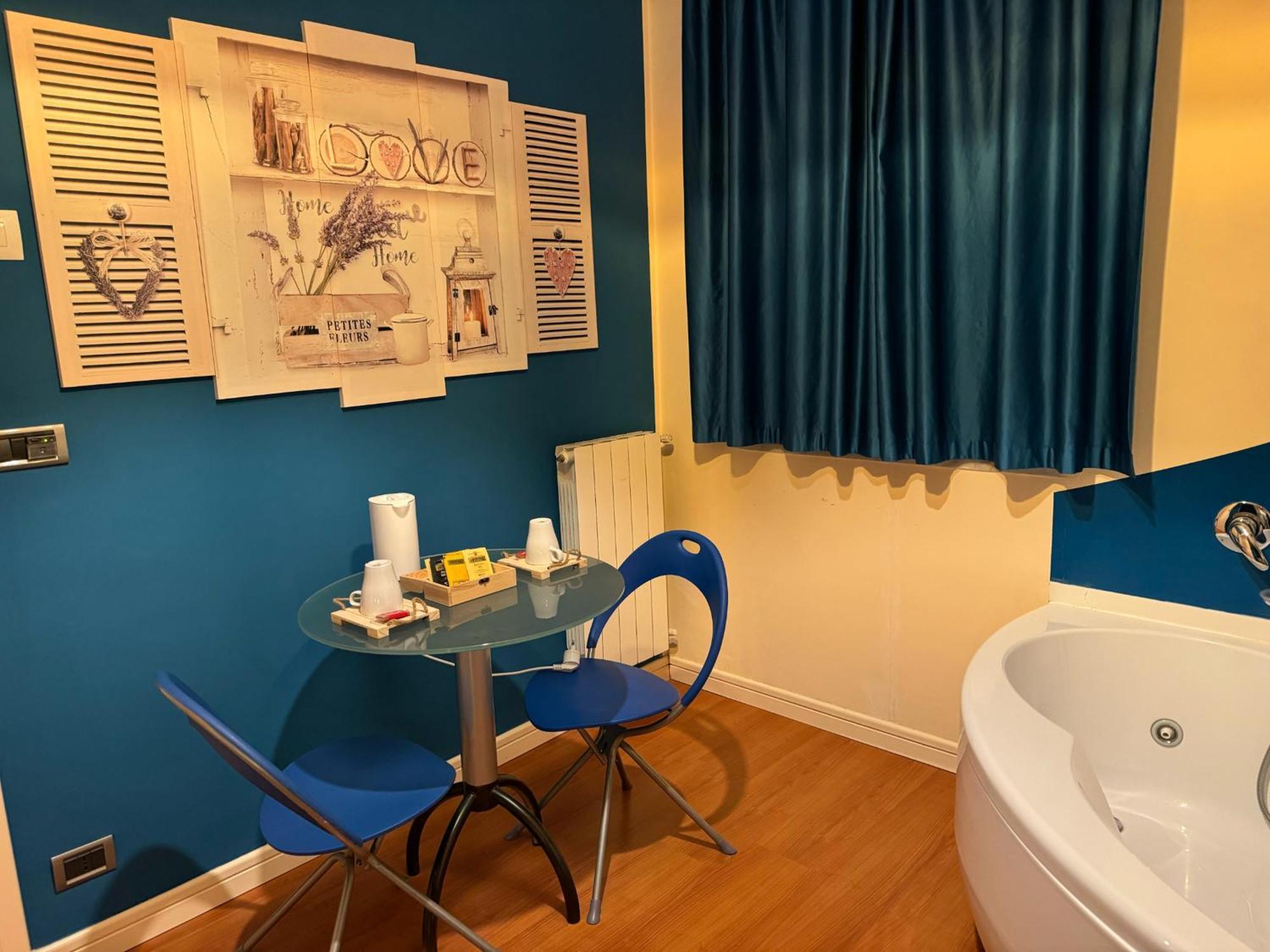 Bracco Rooms & Suites - Boutique Hotel Nel Centro Storico Di מטרה מראה חיצוני תמונה
